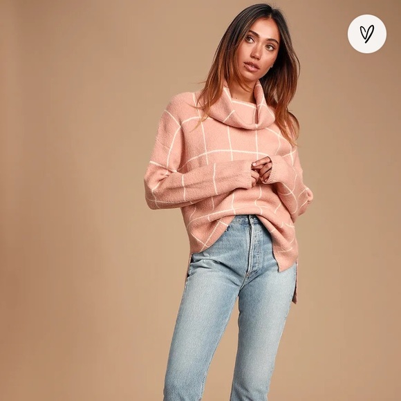 Lulu’s Sweater - Picture 5 of 8